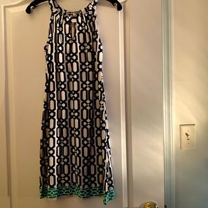 Lovely summer dress!!! Never worn